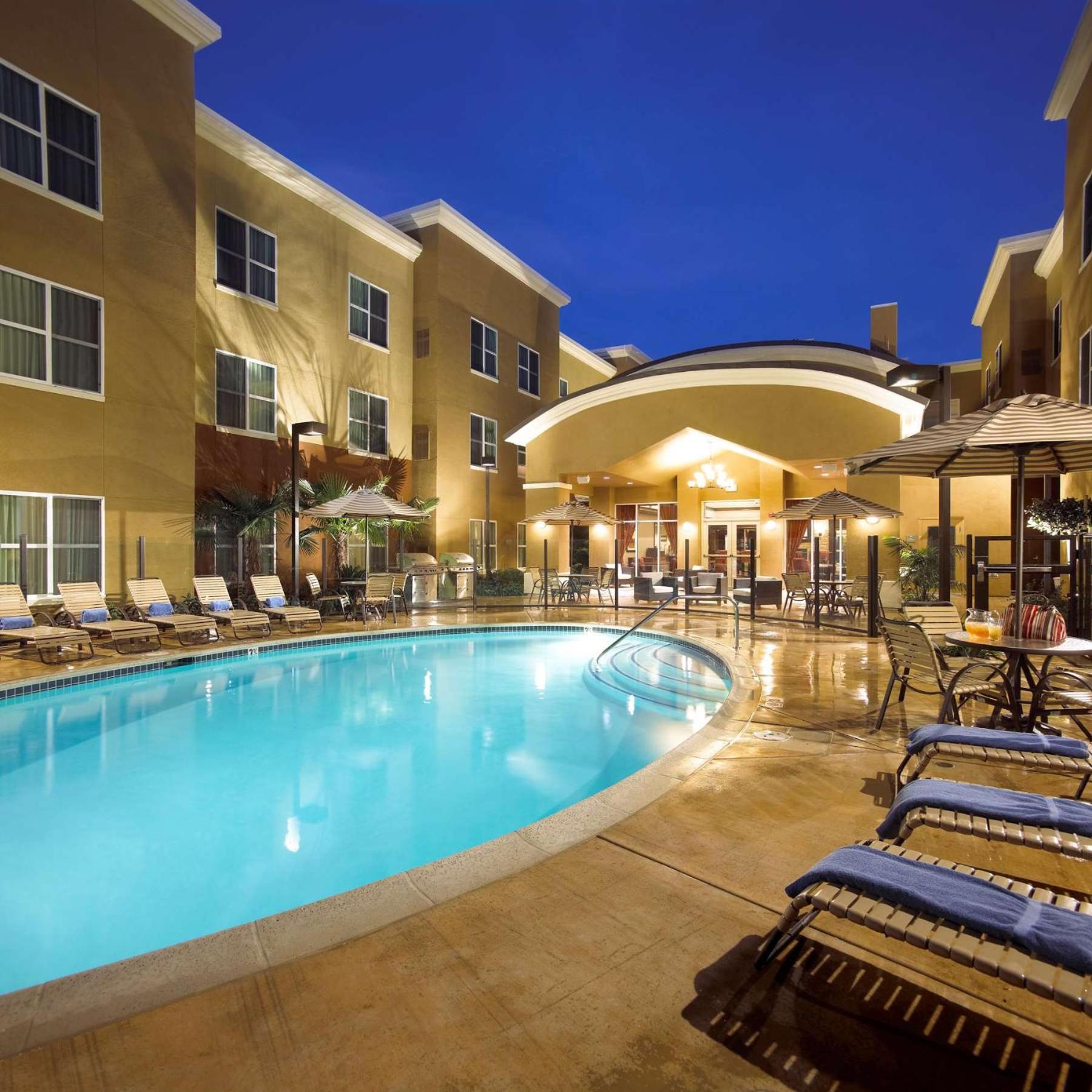 โฮมวูด สวีท บาย ฮิลตัน คาร์ลสบัด-นอร์ท ซานดิเอโก เคาน์ตี้ Hotel ภายนอก รูปภาพ